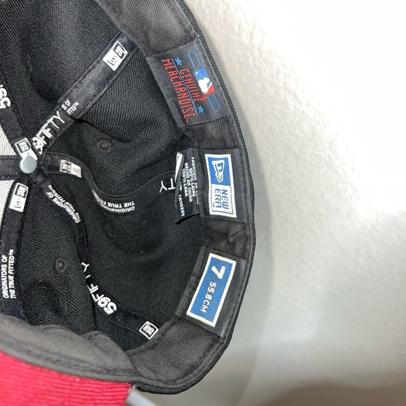 LA cap red and black - Picture 7 of 7